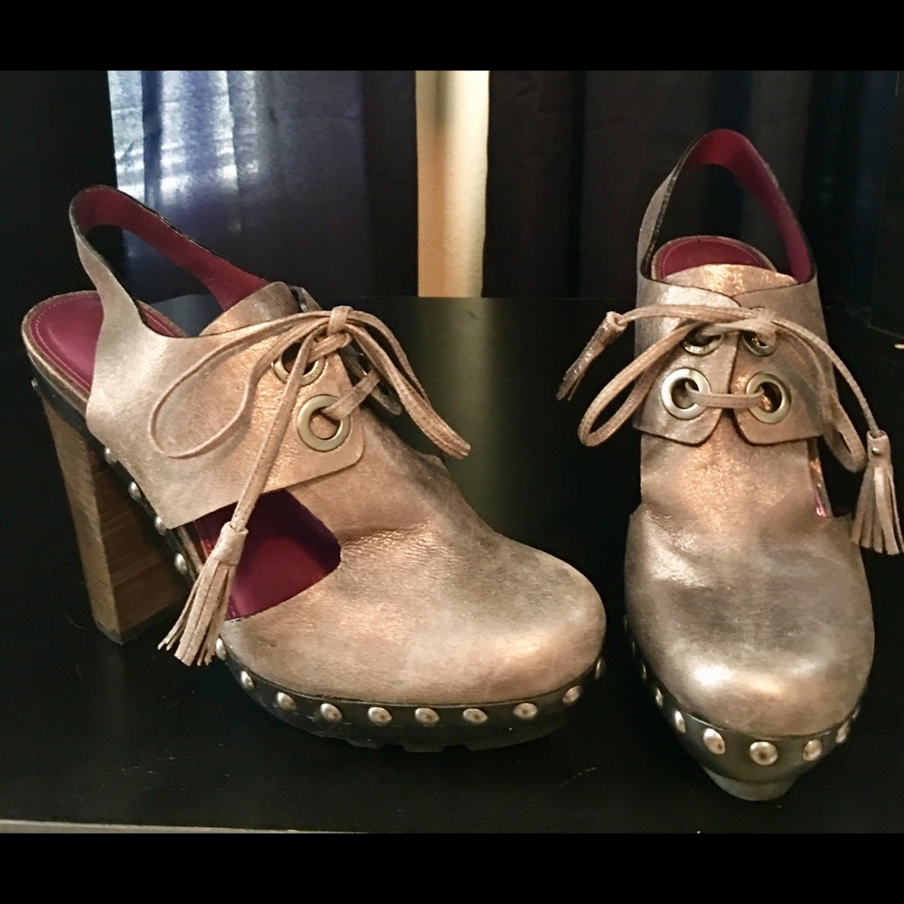 Coach Poppy Rena clog in gunmetal